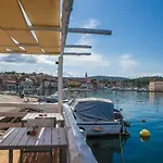 Olife Pensionat Milna (Brac)