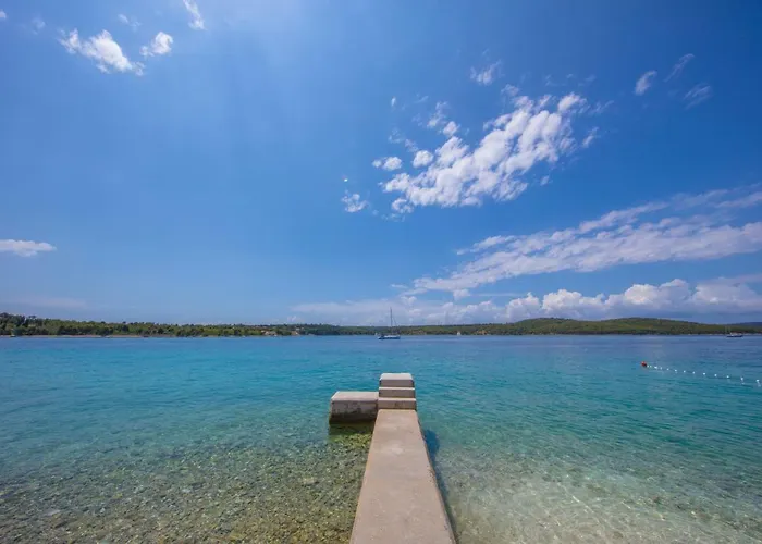 Olife 4* Milna (Brac)