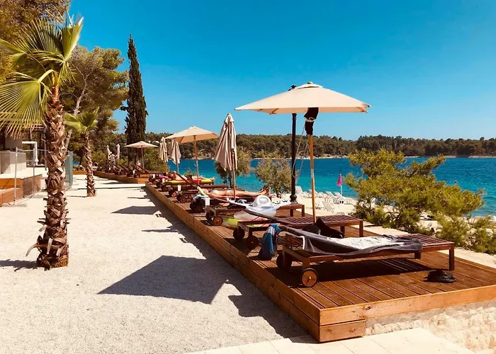 Guest house Olife Milna (Brac)